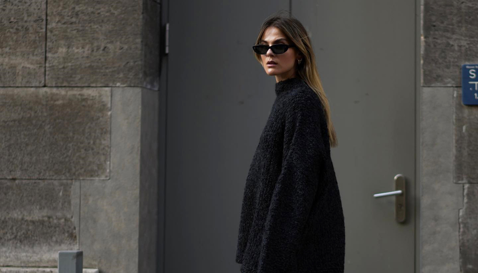25 WAYS TO STYLE THE SWEATER DRESS
